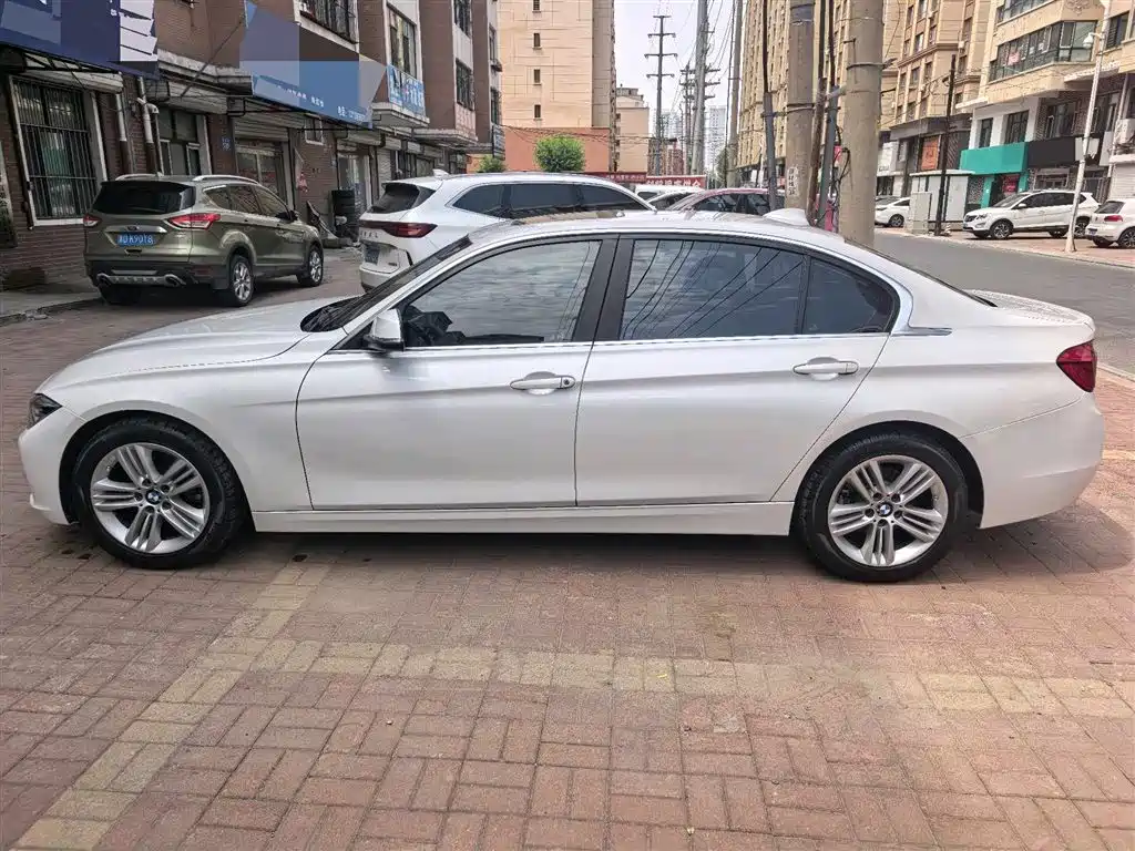 BMW 3 Series 2016