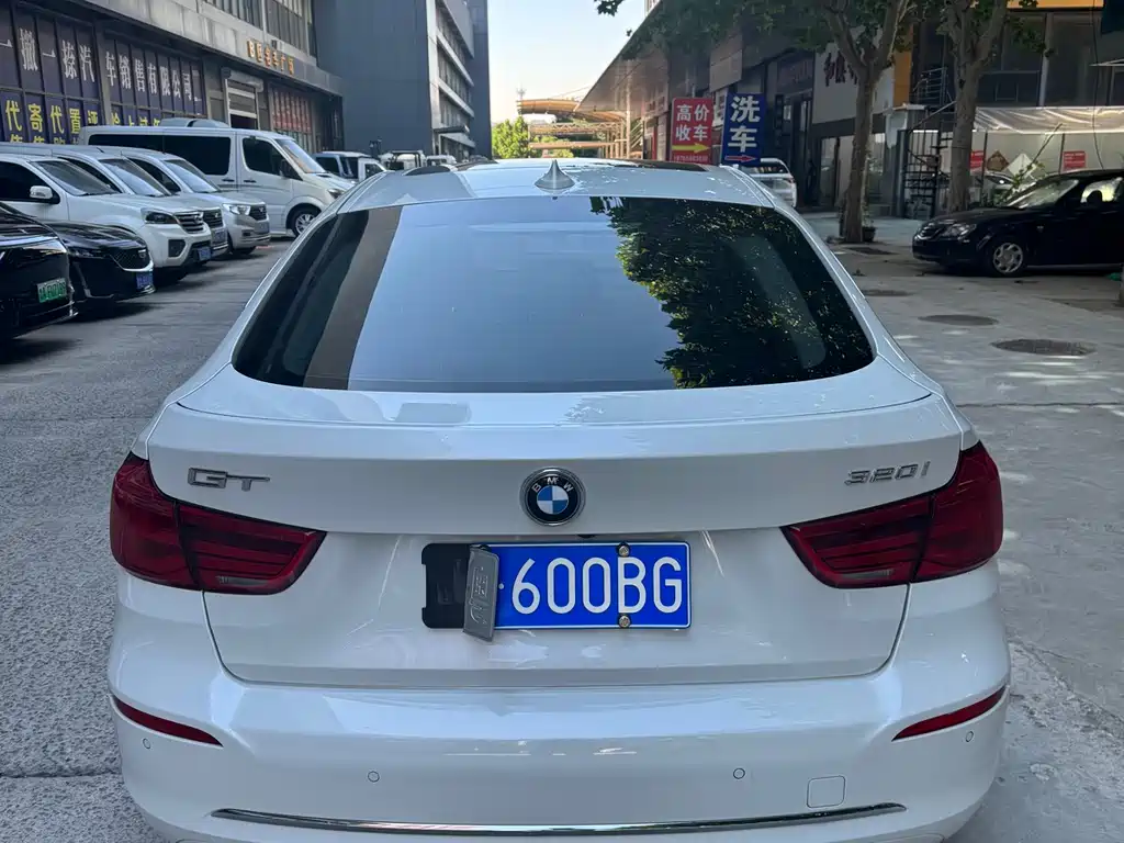 BMW 3 Series GT 2018 — фото 7