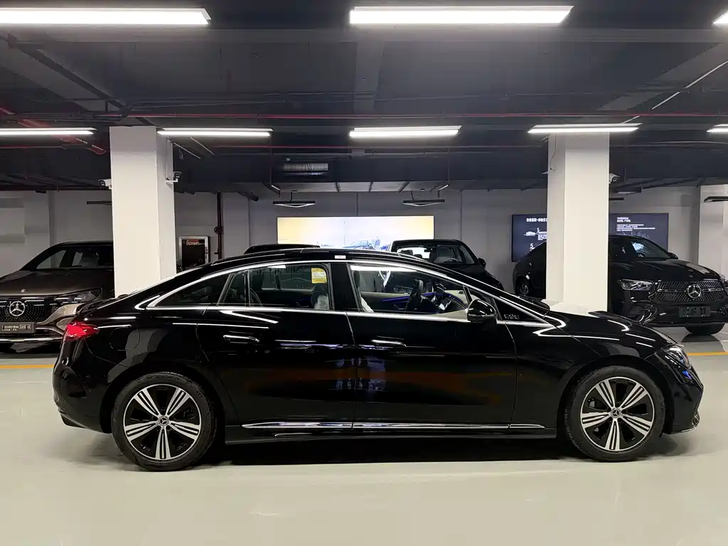 Mercedes-Benz EQE 2025