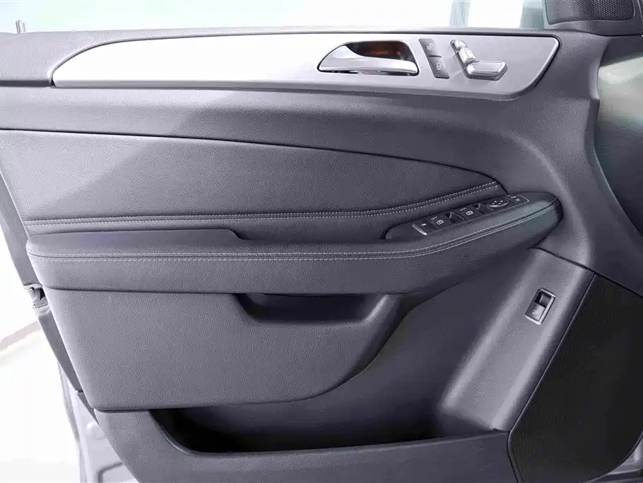 Mercedes-Benz GLE 2016 — фото 15
