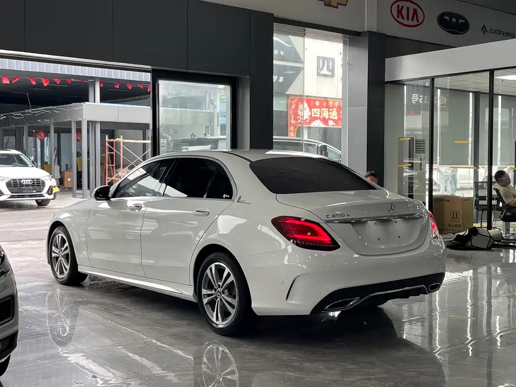 Mercedes-Benz C-Class 2020 — фото 13