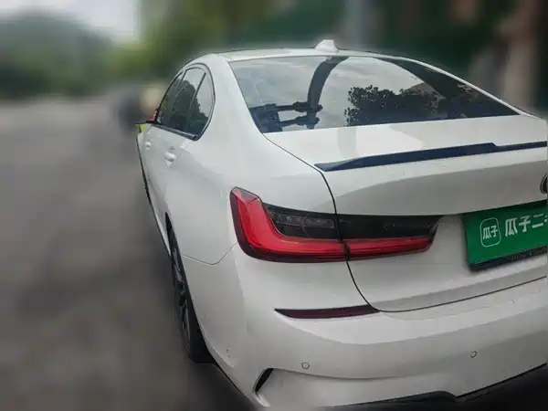 BMW 3 Series 2021
