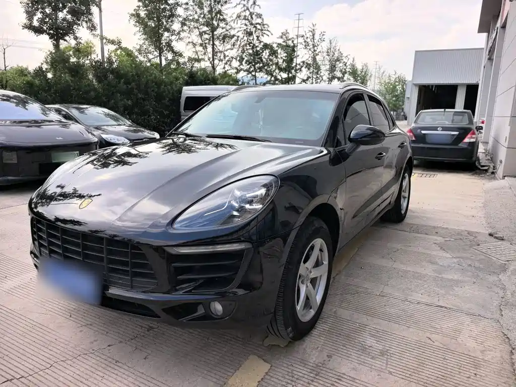 Porsche Macan 2015 — фото 1
