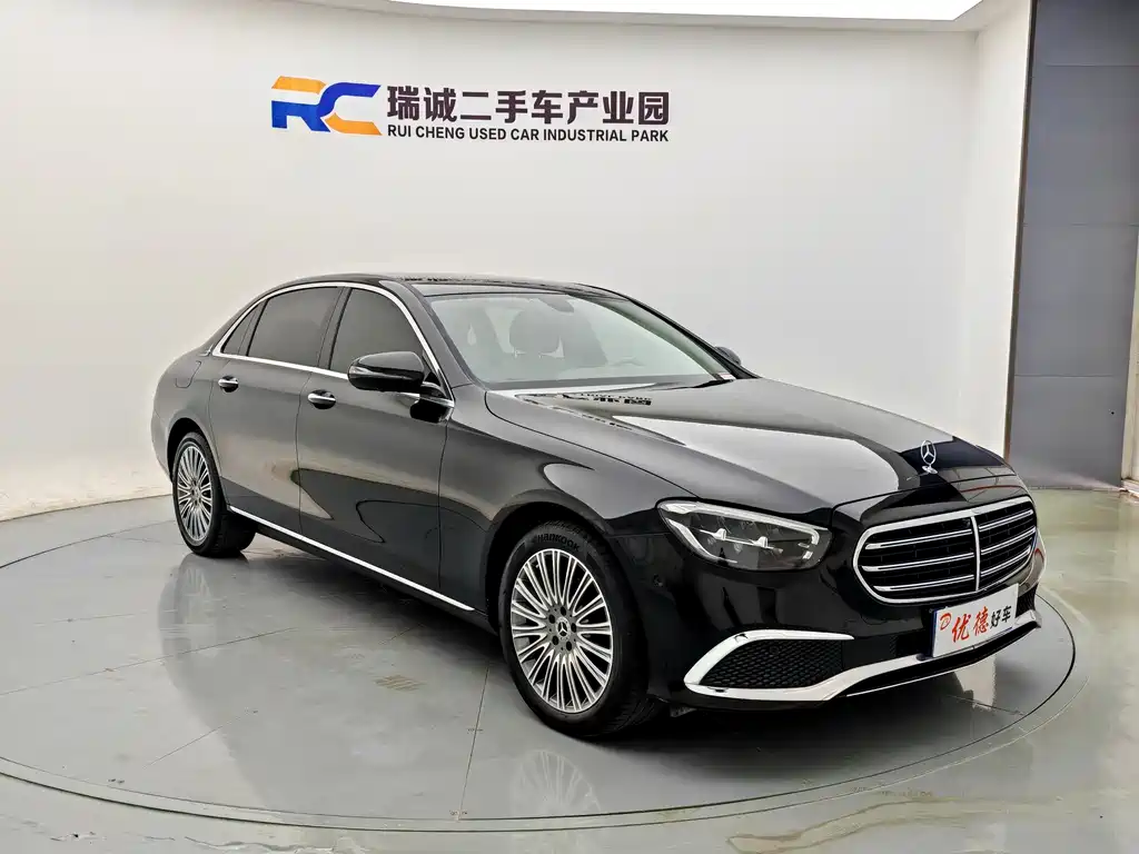 Mercedes-Benz E-Class 2022 — фото 17