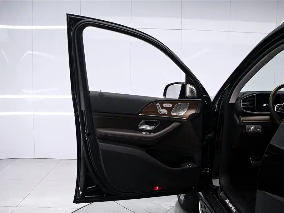 Mercedes-Benz GLS 2022 — фото 11