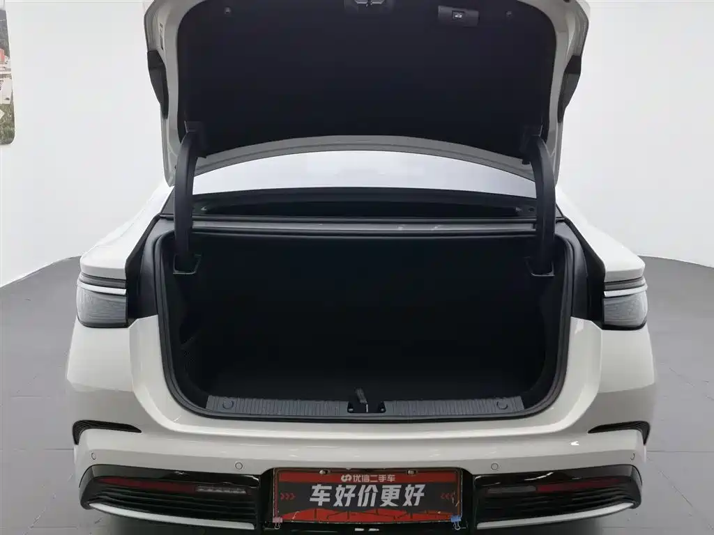 BYD Seal 07 DM-i 2025 — фото 16