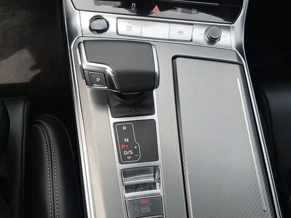 Audi A6L 2024 — фото 14