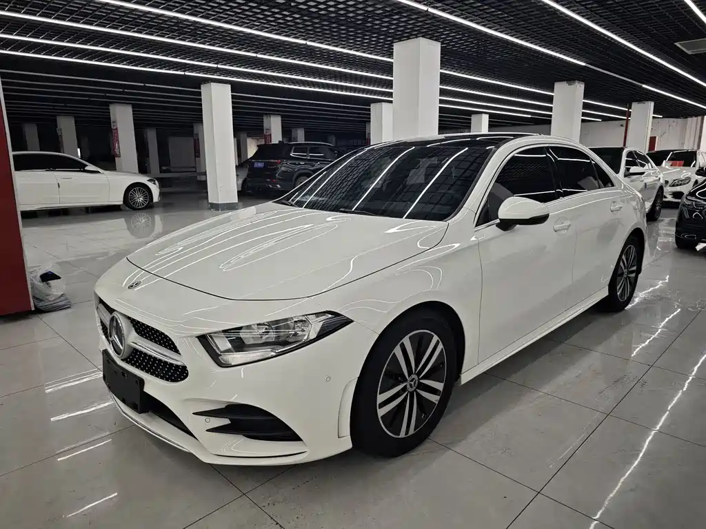Mercedes-Benz A-Class 2020 — фото 2