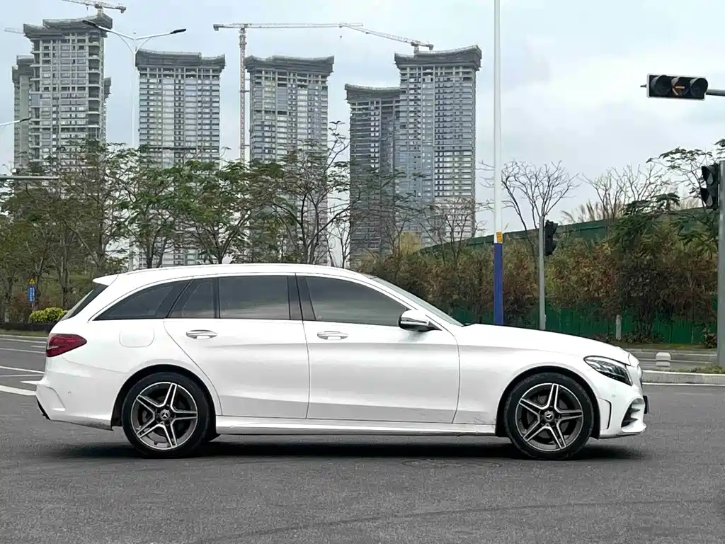 Mercedes-Benz C-Class 2019