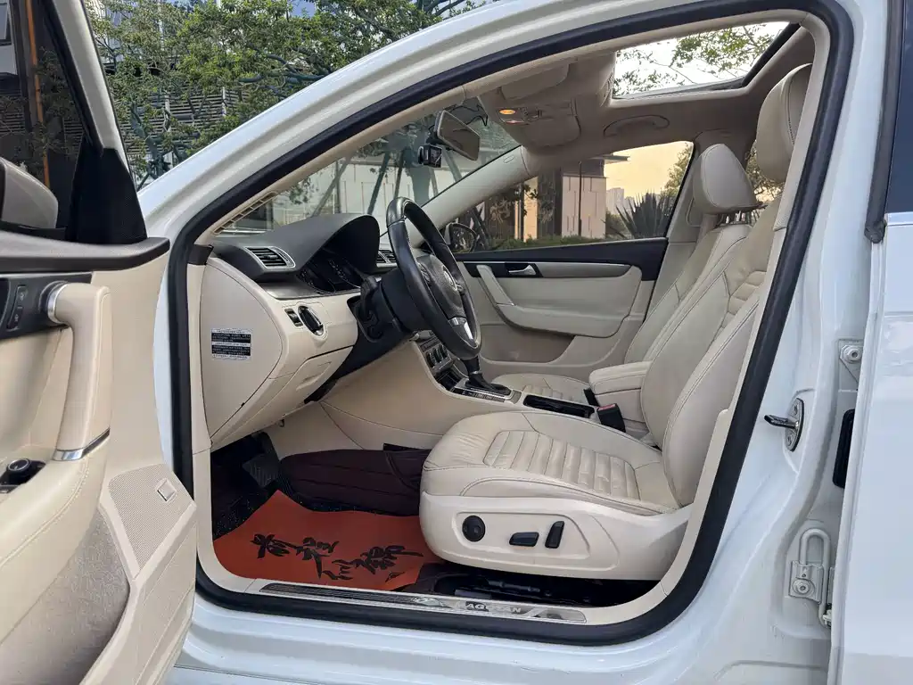 Volkswagen Magotan 2014