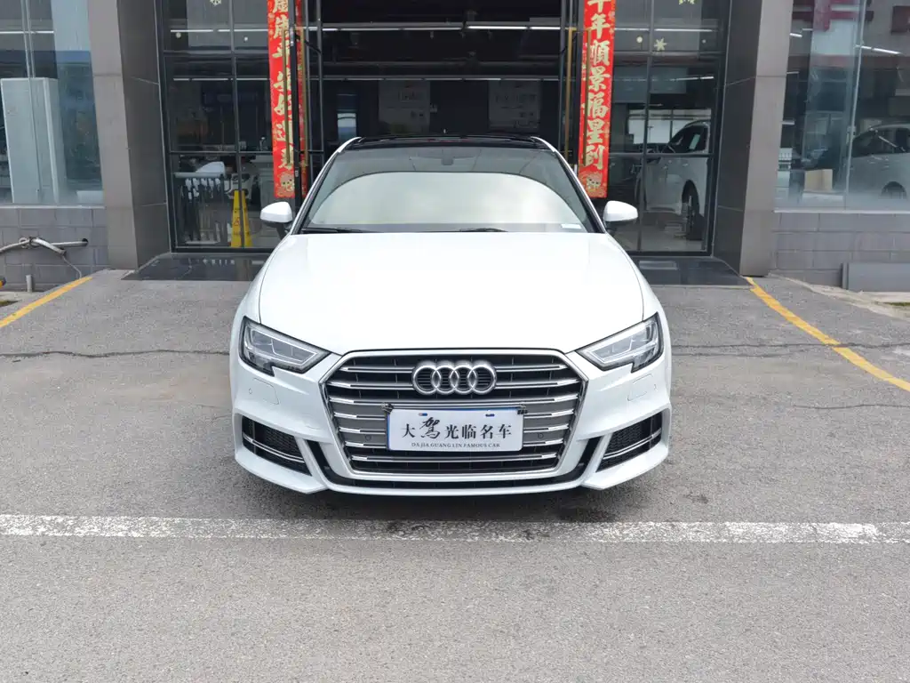 Audi A3 2021 — фото 2