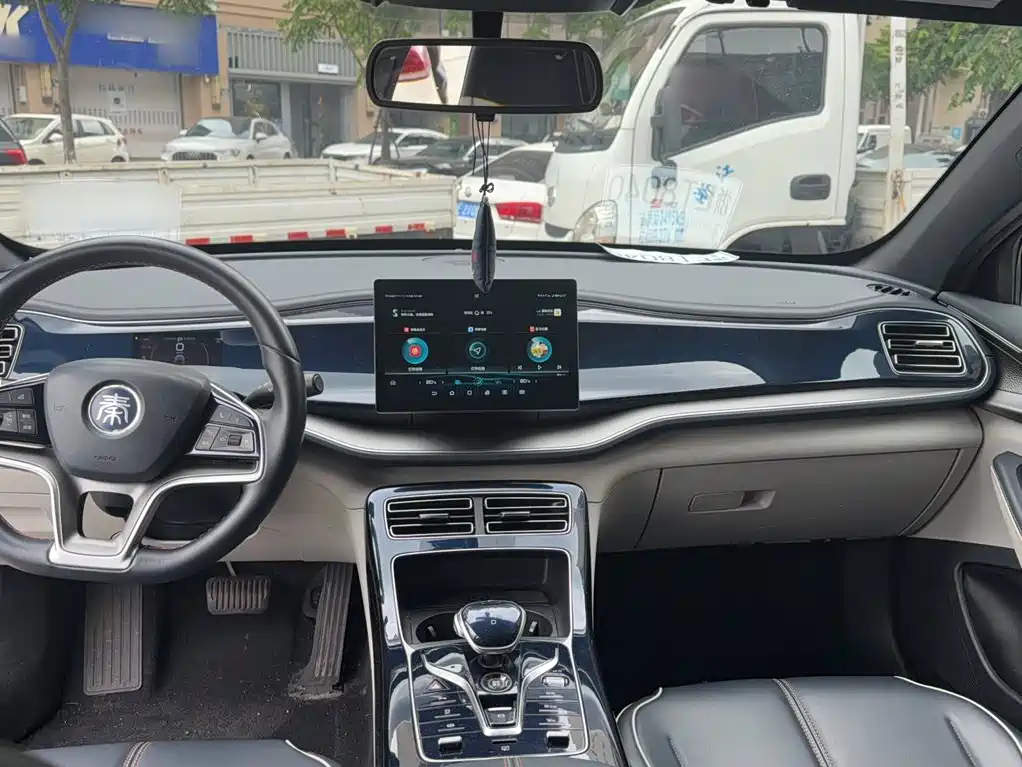 BYD Qin PLUS 2022 — фото 16