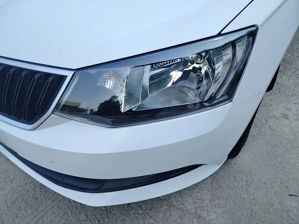 Skoda Fabia 2018 — фото 24