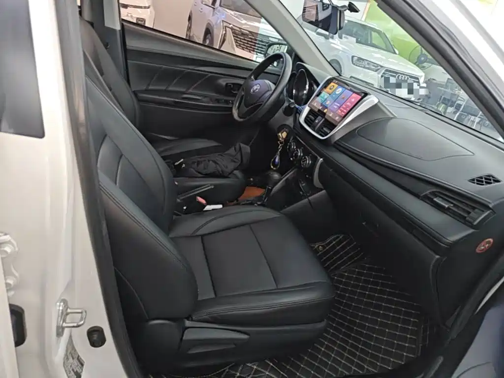 Toyota Yaris L 2018 — фото 25