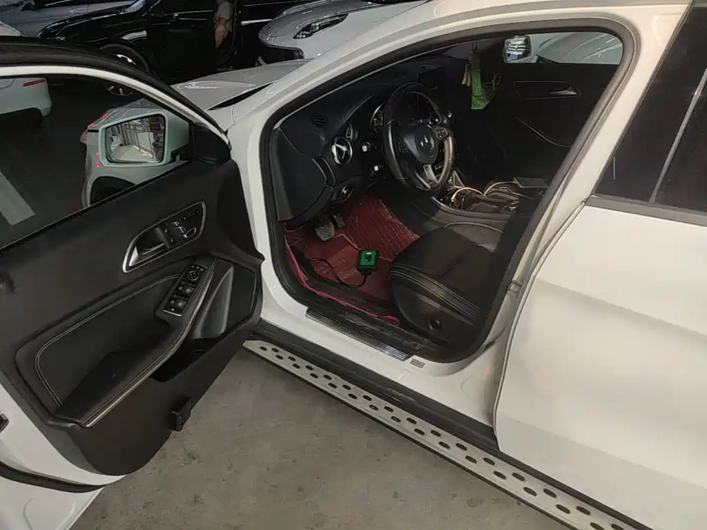 Mercedes-Benz GLA 2018 — фото 16