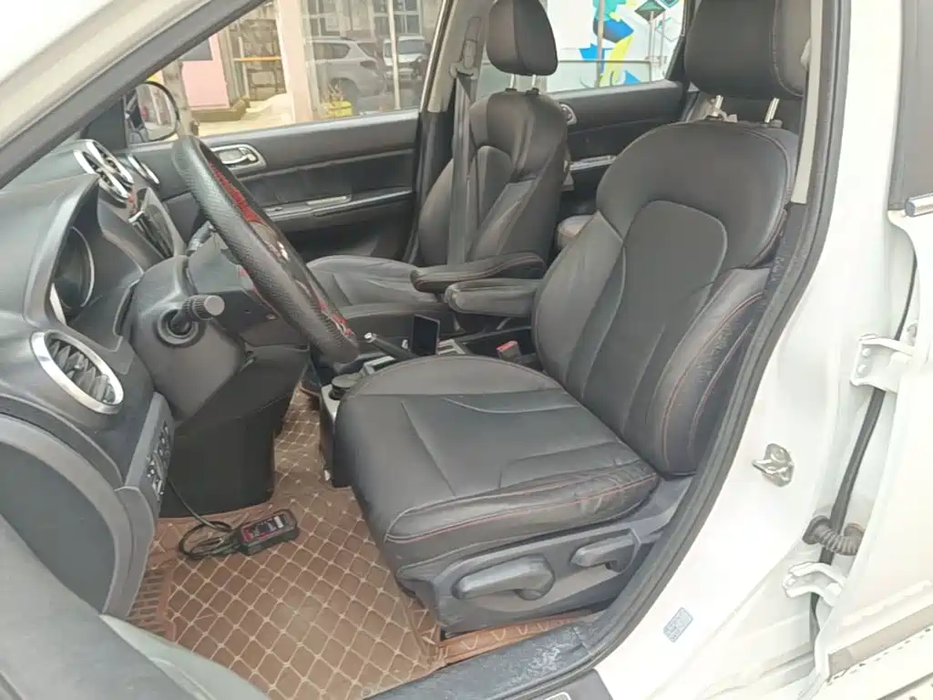 Haval H6 2015 — фото 15