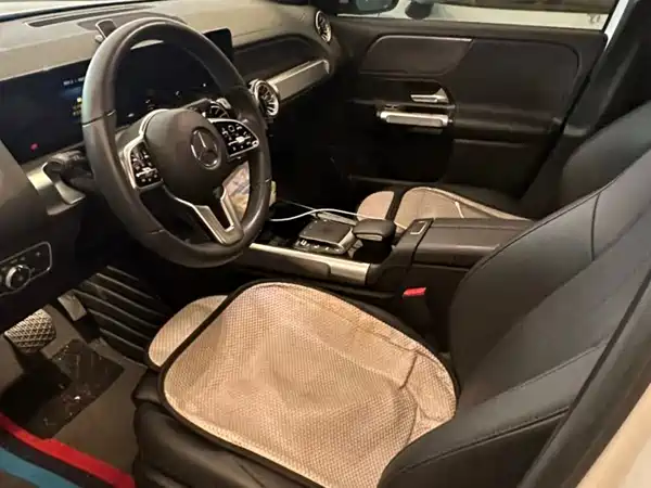 Mercedes-Benz GLB 2021