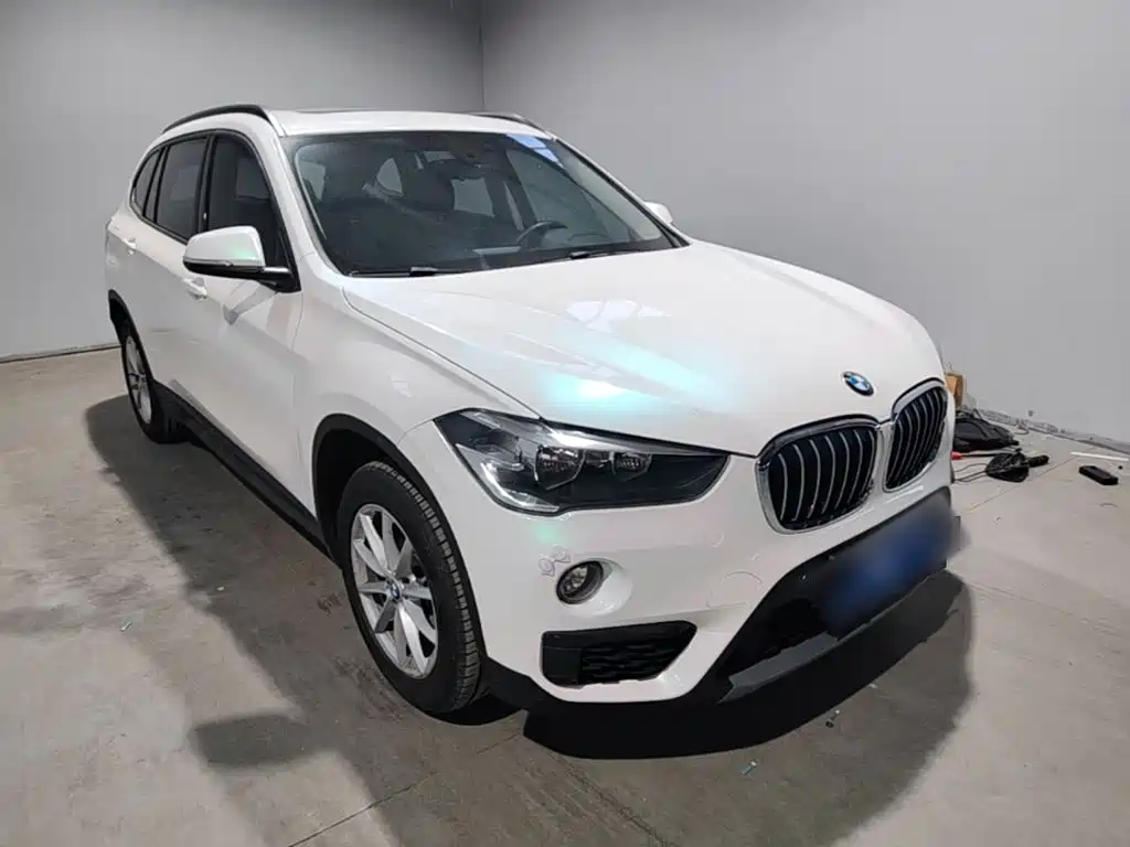 BMW X1 2019 — фото 4