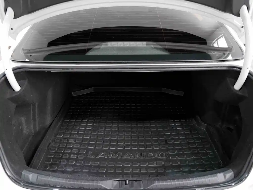 Volkswagen Lamando 2018 — фото 15