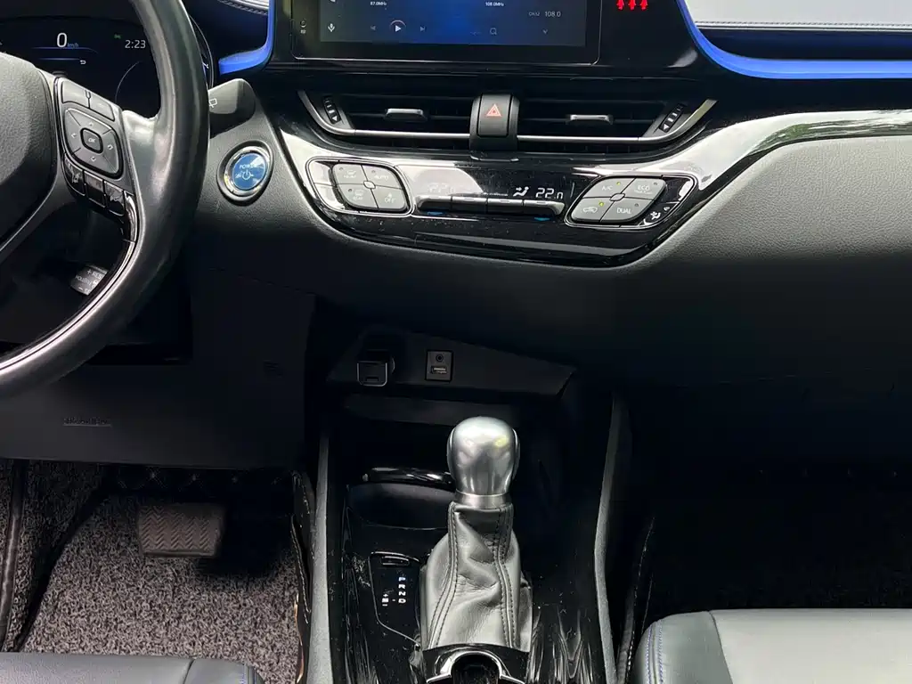 Toyota C-HR 2022 — фото 14