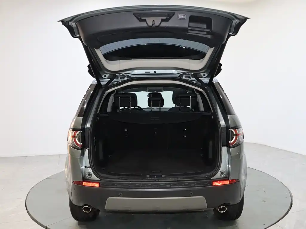 Land Rover Discovery Sport 2018 — фото 16