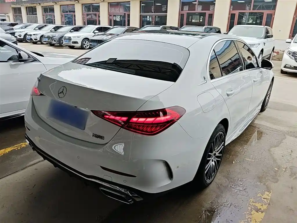 Mercedes-Benz C-Class 2023 — фото 7