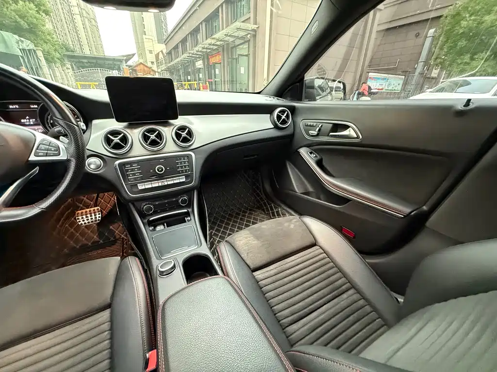 Mercedes-Benz CLA 2018 — фото 10
