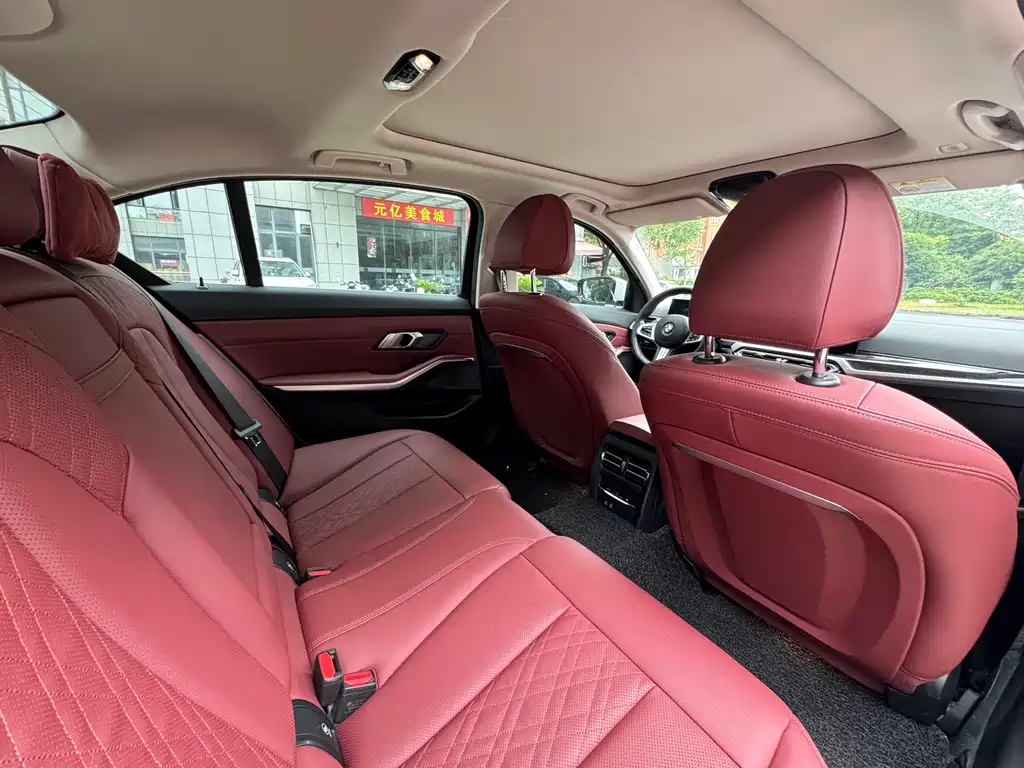 BMW 3 Series 2023 — фото 14