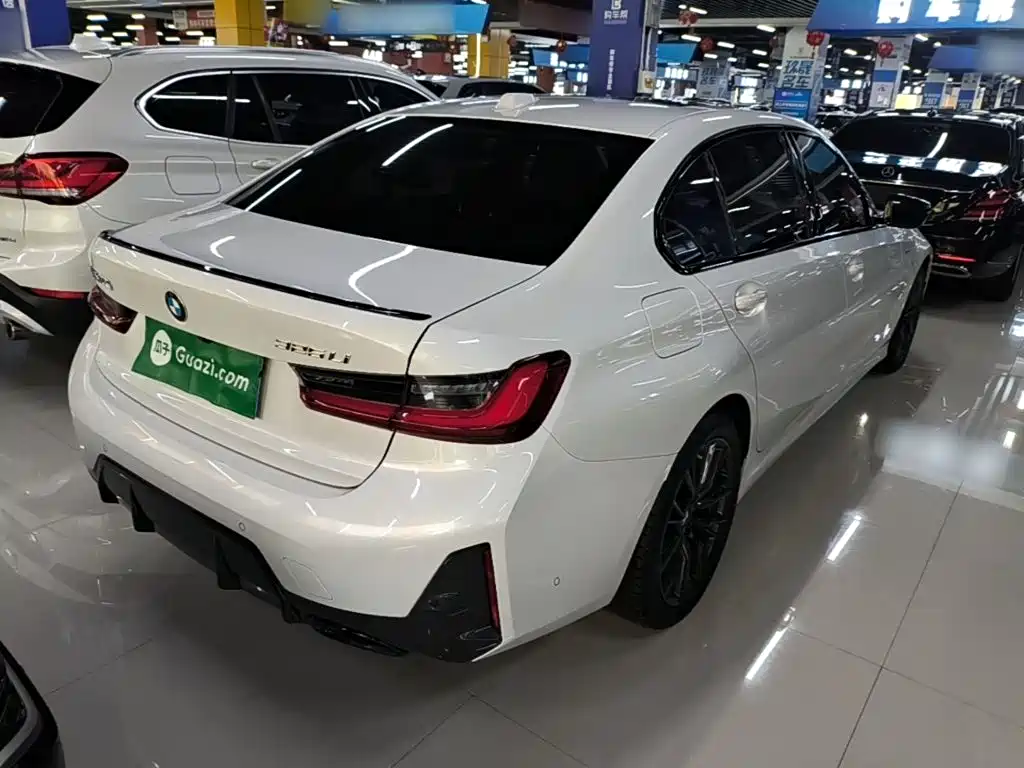 BMW 3 Series 2024