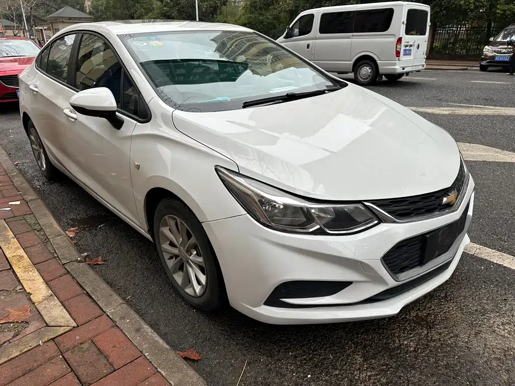 Chevrolet Cruze 2018 — фото 3