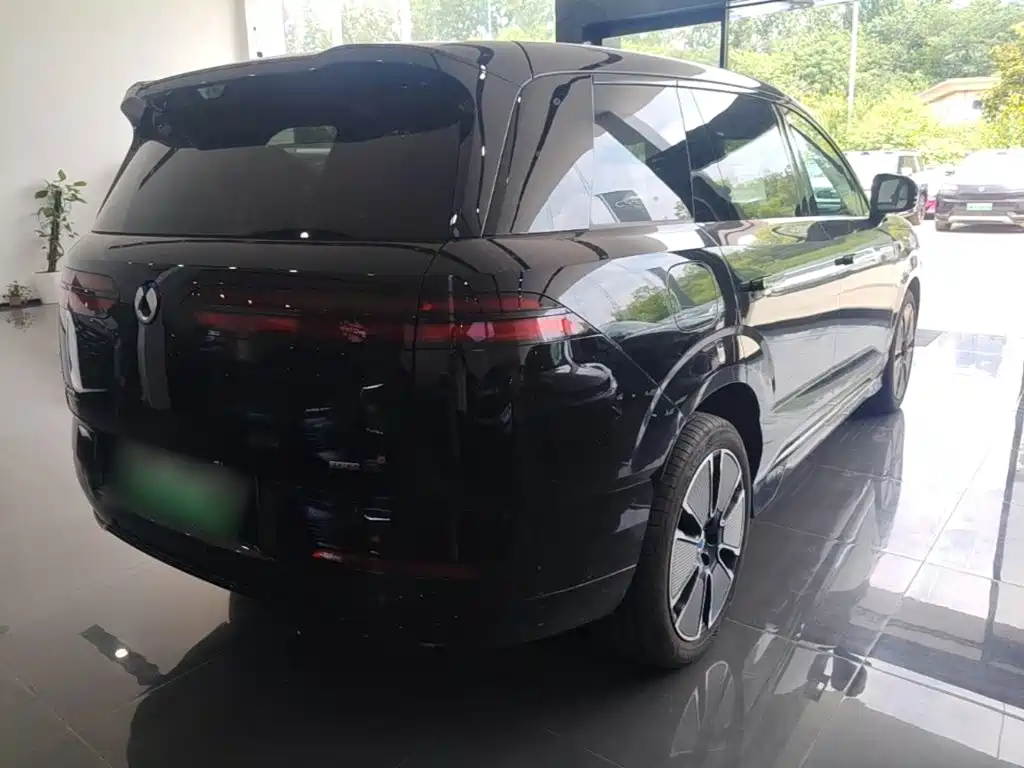 Denza N8L 2025