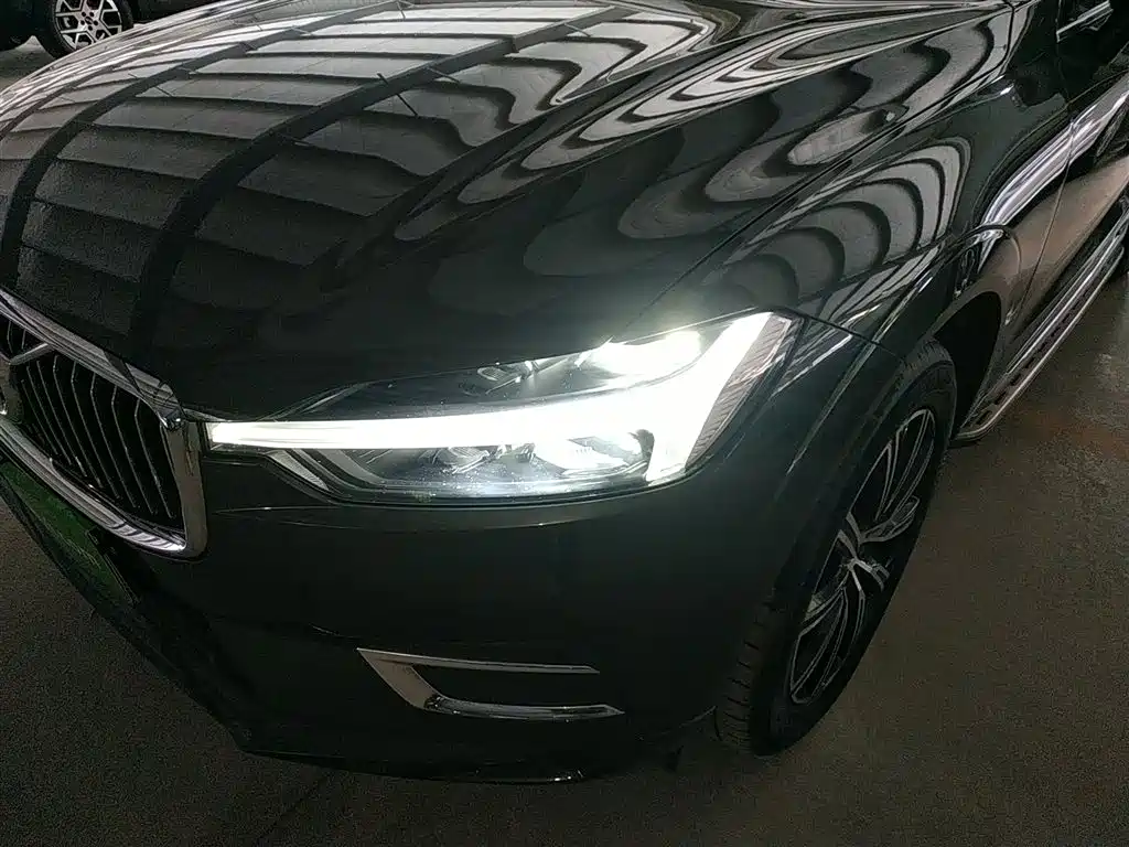 Volvo XC60 2021 — фото 24