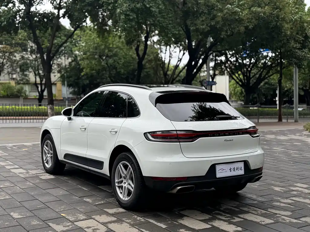 Porsche Macan 2020 — фото 8