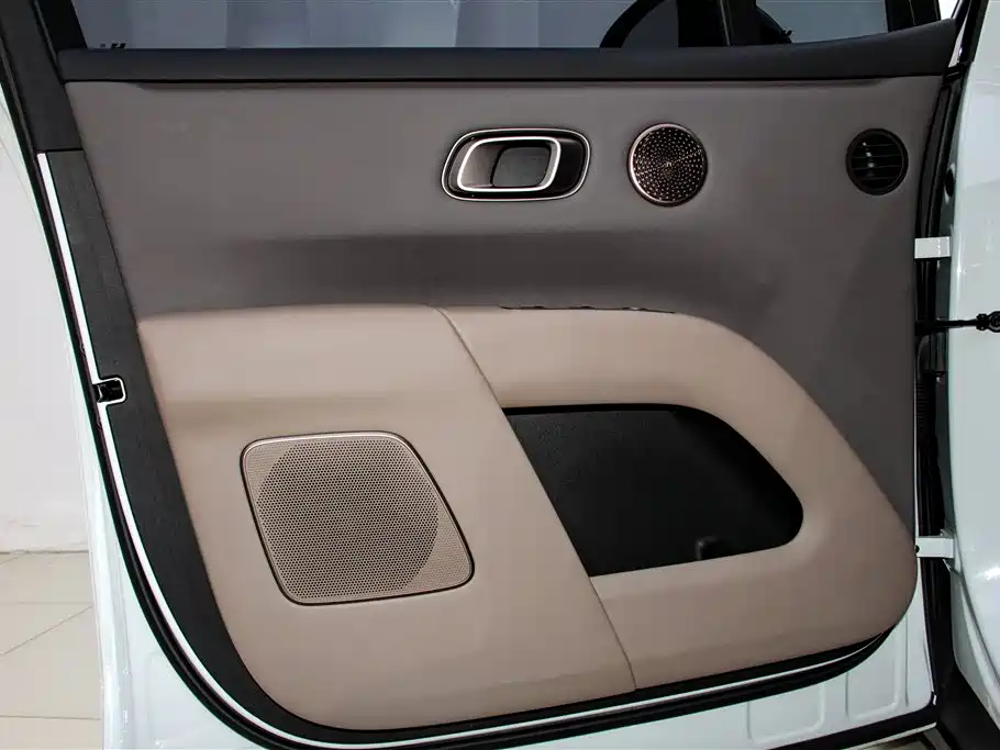 Li Auto i8 2026 — фото 17
