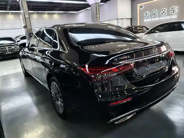 Mercedes-Benz E-Class 2023