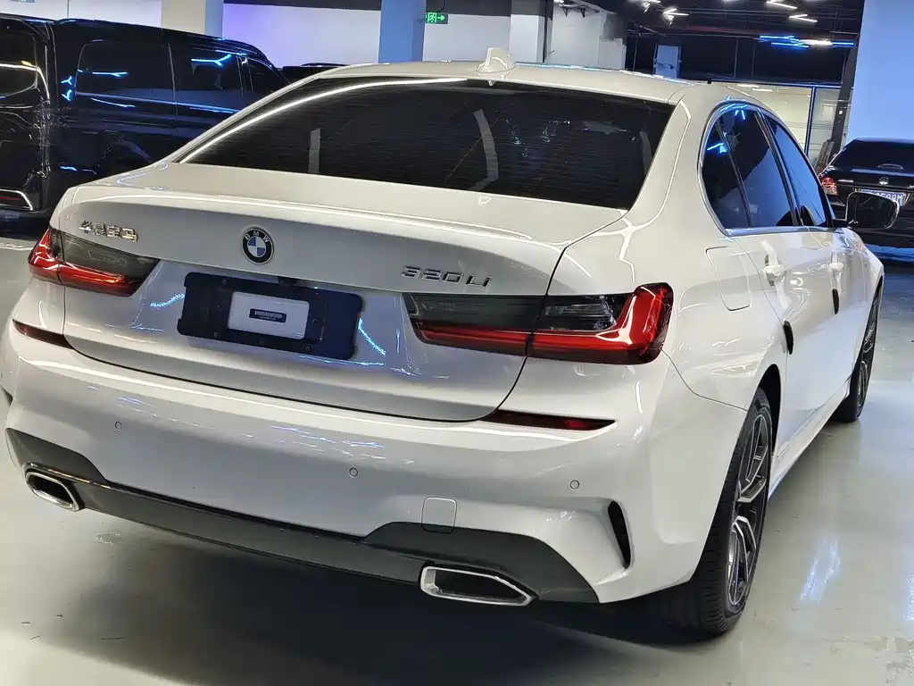 BMW 3 Series 2021 — фото 16