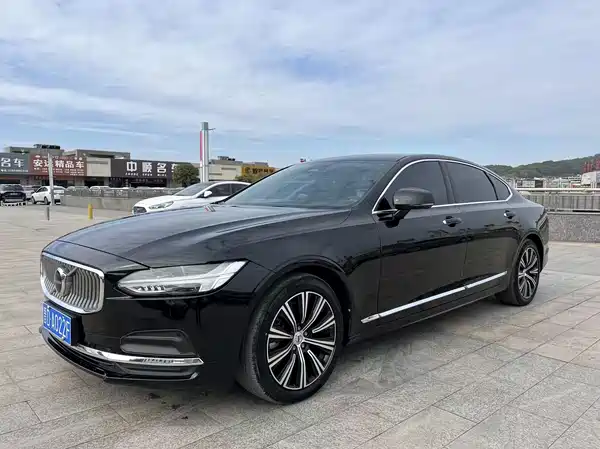 Volvo S90 2022