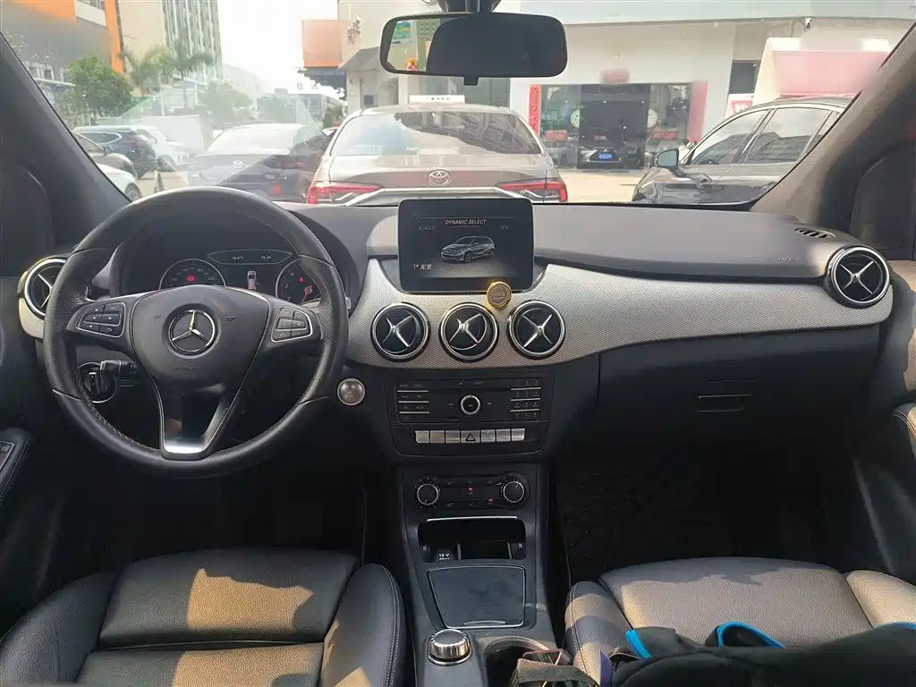 Mercedes-Benz B-Class 2017 — фото 6