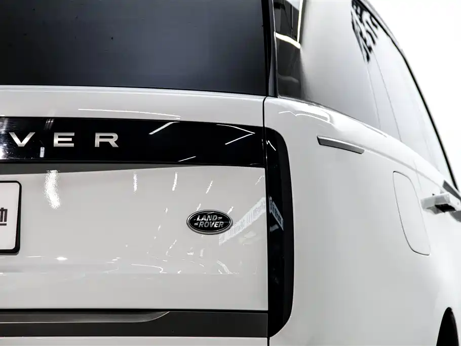 Land Rover Range Rover 2024 — фото 11