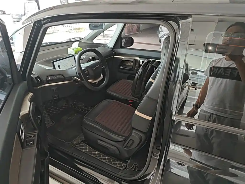 Baojun KiWi EV 2024 — фото 11