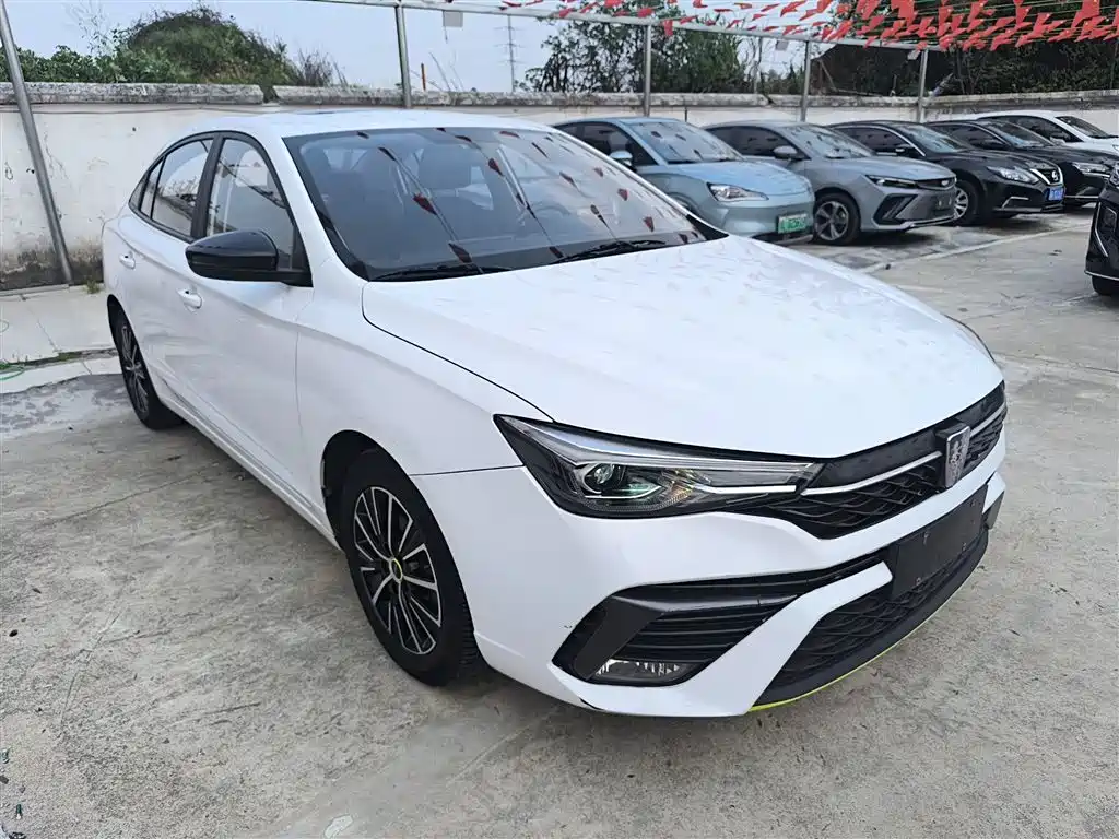 Roewe i5 2023 — фото 4
