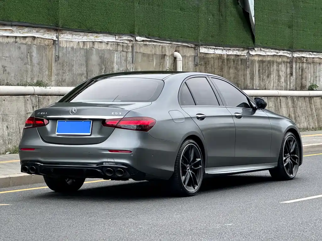 Mercedes-Benz E-Class AMG 2023 — фото 19