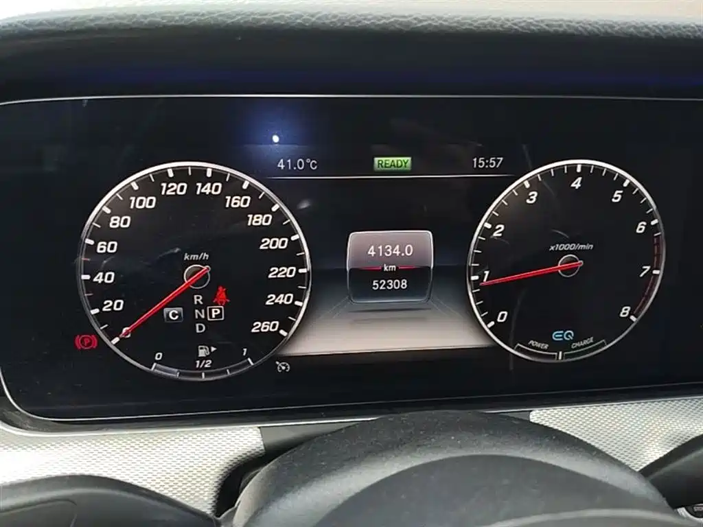 Mercedes-Benz E-Class 2020 — фото 12