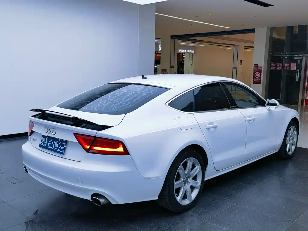 Audi A7 2013 — фото 11
