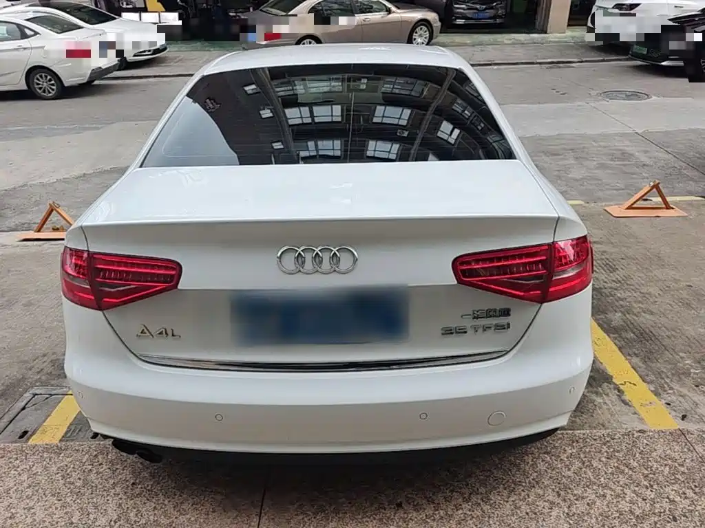 Audi A4L 2015 — фото 6