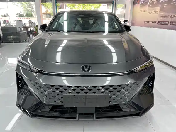 Changan UNI-V 2024