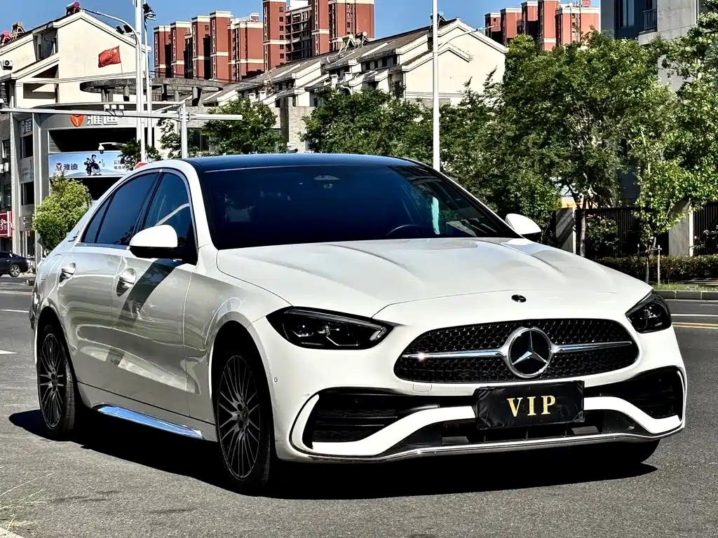 Mercedes-Benz C-Class 2024