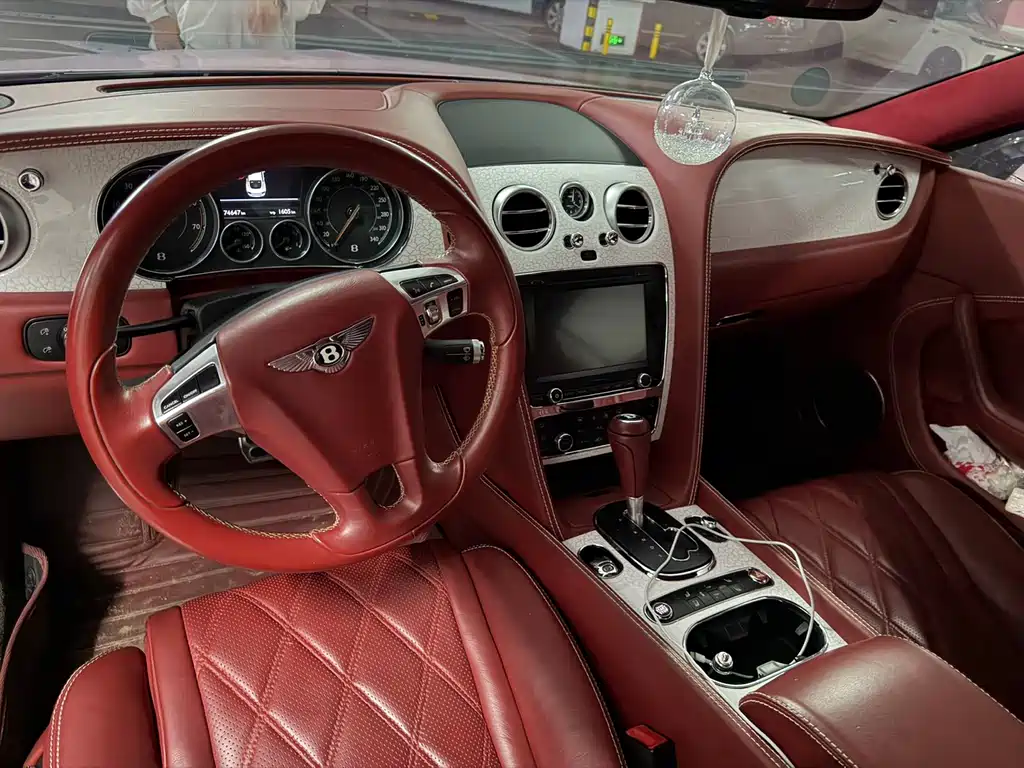 Bentley Continental 2016