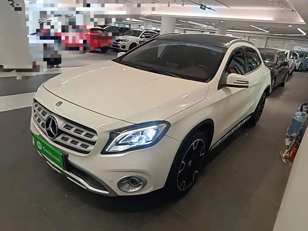 Mercedes-Benz GLA 2017