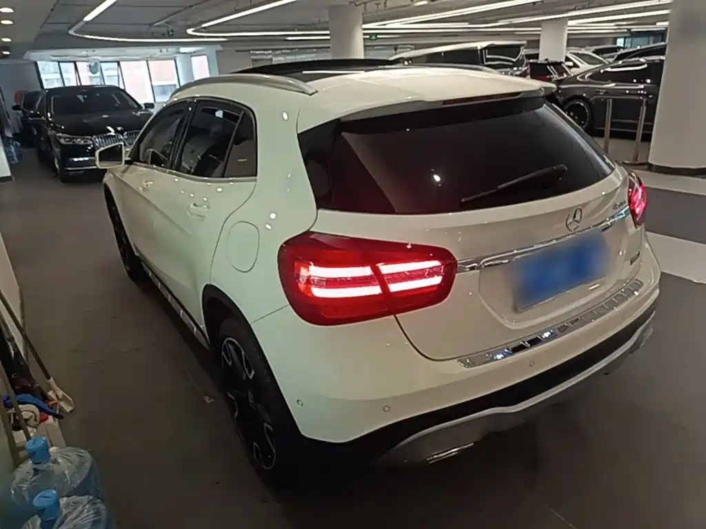 Mercedes-Benz GLA 2017